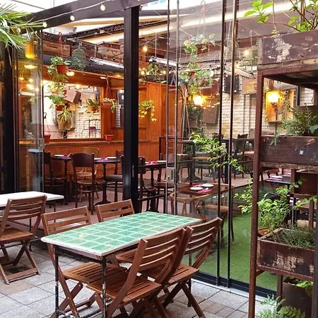 Vagabond's Urban Dream شقة *